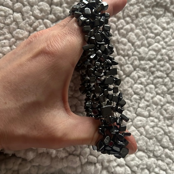 Hematite Bracelet 🖤 - Picture 3 of 6